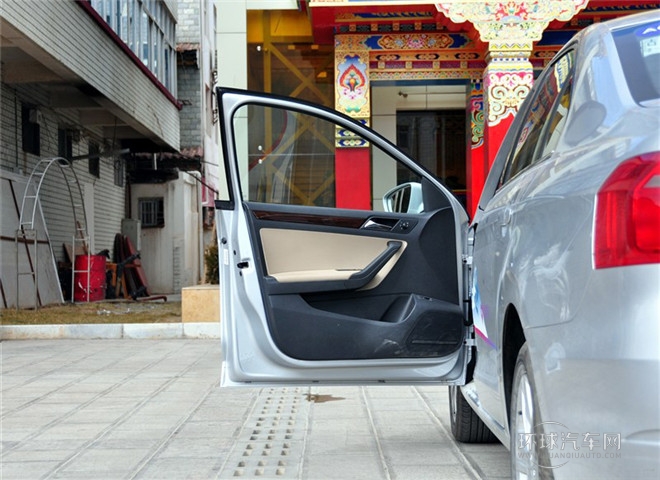 2015款 1.6L 手動豪華型