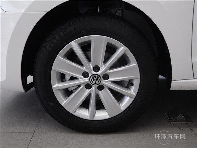 2015款 1.6L 手動舒適型