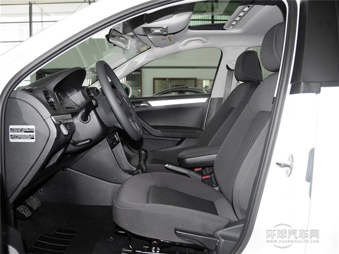 2015款 1.6L 手動舒適型