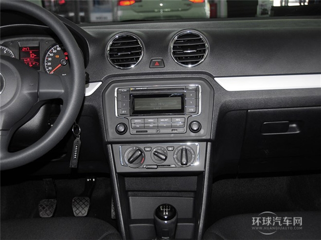 2015款 1.6L 手動(dòng)舒適型