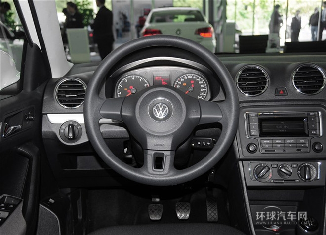 2015款 1.6L 手動(dòng)舒適型