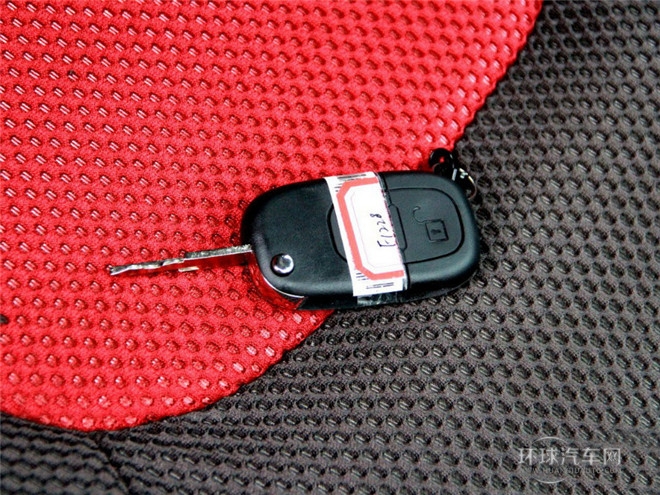 2014款 CROSS 1.5L 手動(dòng)智驅(qū)尊逸型