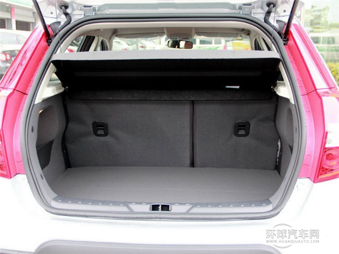 2014款 CROSS 1.5L 手動(dòng)智驅(qū)尊逸型