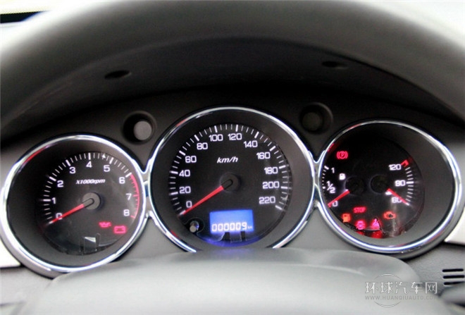 2014款 CROSS 1.5L 手動智驅(qū)尊逸型