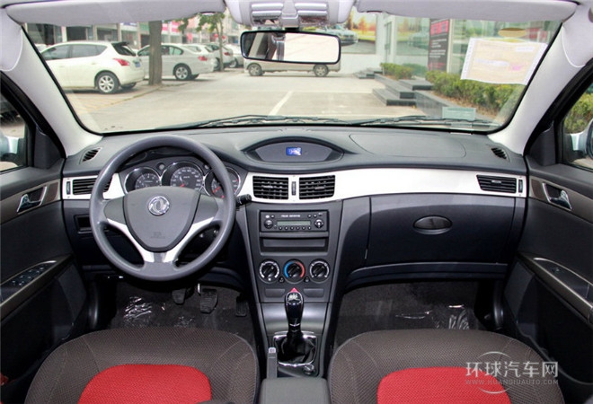 2014款 CROSS 1.5L 手動(dòng)智驅(qū)尊逸型