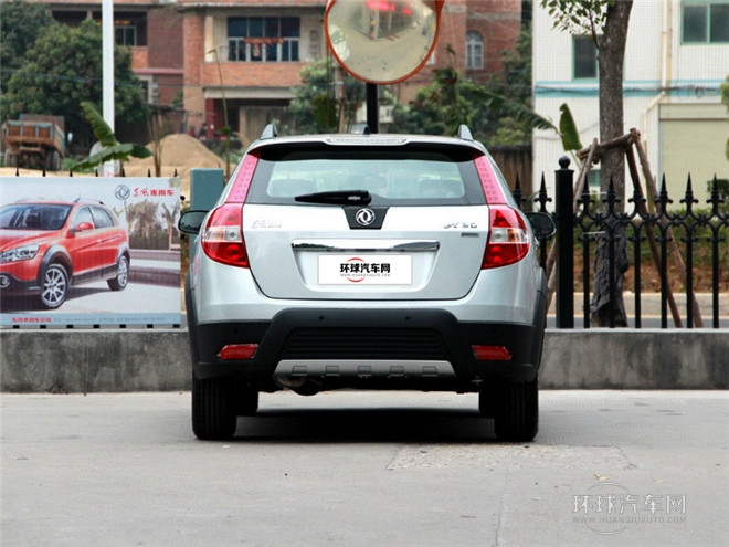 2014款 CROSS 1.5L 手動智驅尊逸型