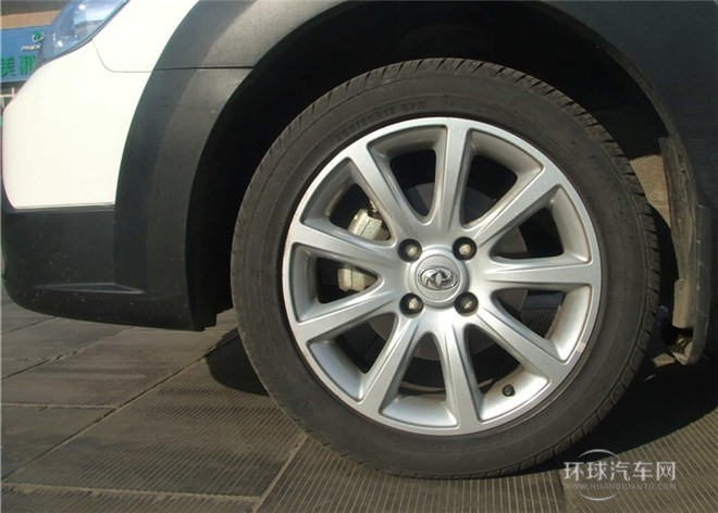 2014款 CROSS 1.5L 手動智驅尊尚型