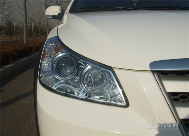 2014款 CROSS 1.5L 手動智驅尊尚型