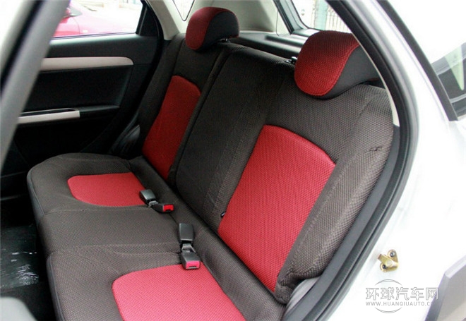 2014款 CROSS 1.5L 手動智驅尊尚型