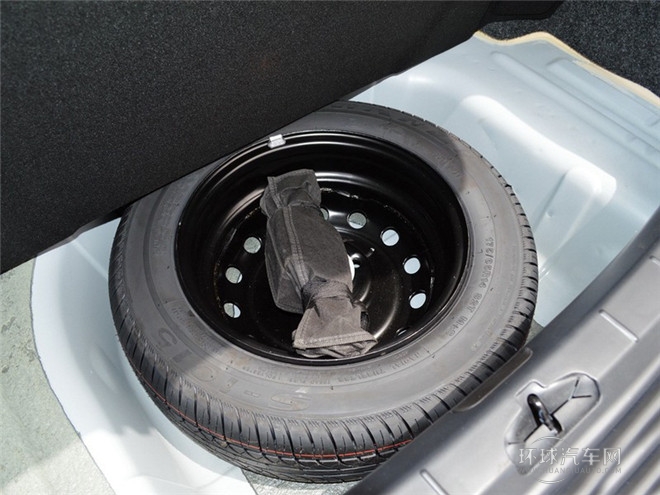 2014款 1.5L 手動智驅感恩版