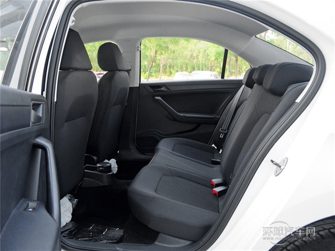 2015款 1.6L 自動時尚型