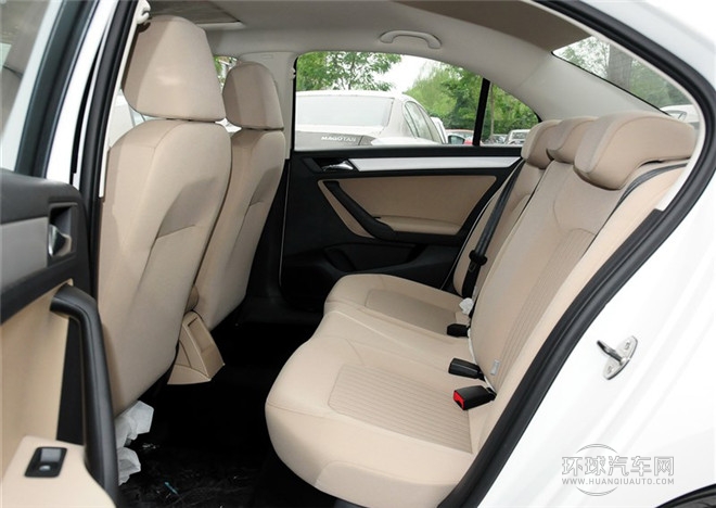 2015款 1.6L 自動舒適型