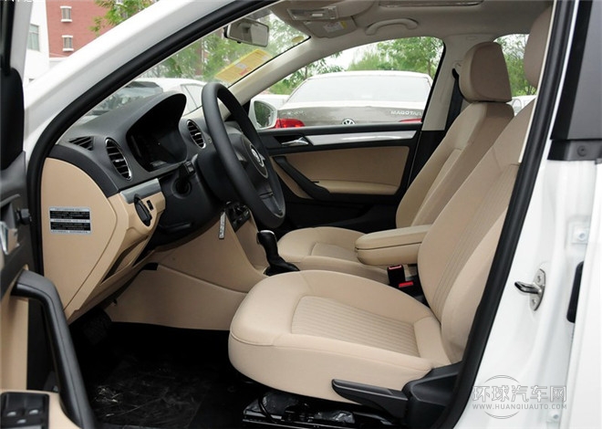 2015款 1.6L 自動舒適型