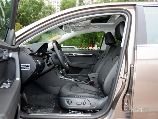2015款 2.0TSI尊貴型