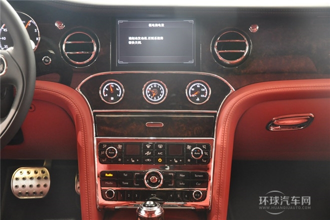 2014款 6.8T 手自一體 尊貴型