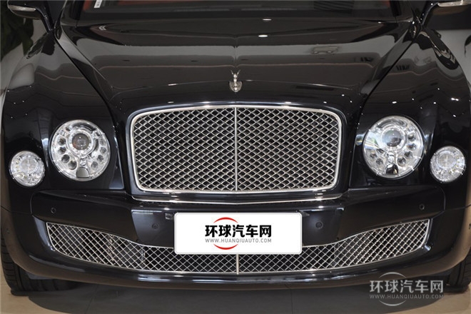 2014款 6.8T 手自一體 尊貴型