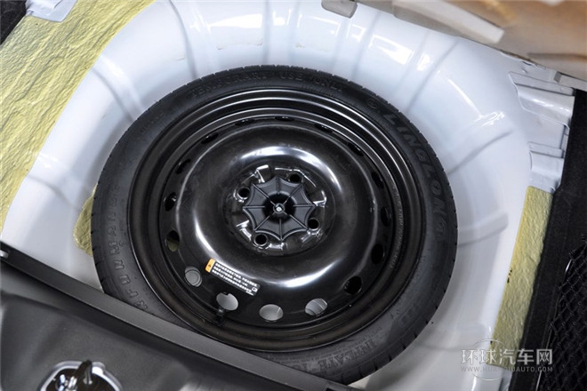 2014款 CROSS 1.5L 手動標準型