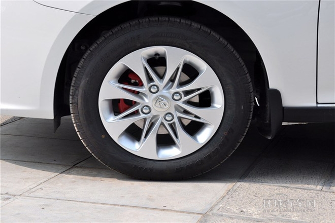 2014款 CROSS 1.5L 手動標準型