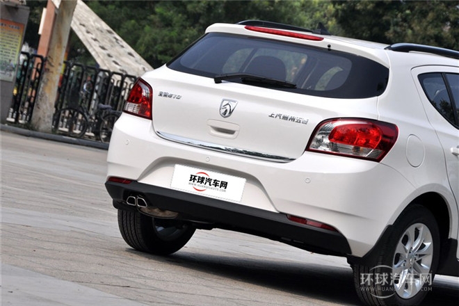 2014款 CROSS 1.5L 手動(dòng)標(biāo)準(zhǔn)型