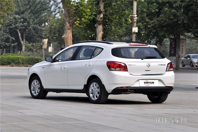 2014款 CROSS 1.5L 手動標準型