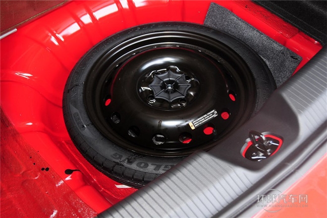 2014款 CROSS 1.5L 自動豪華型