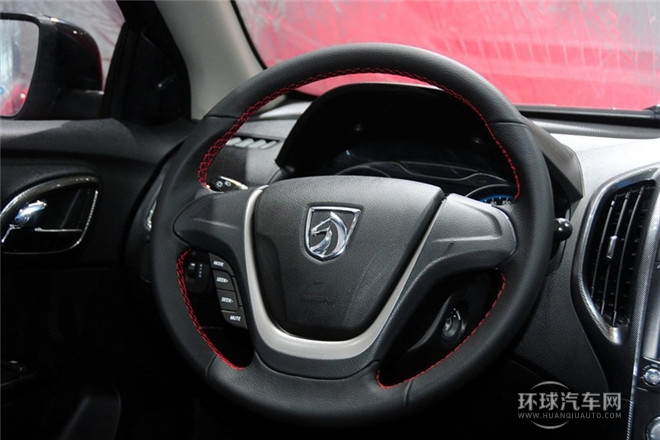 2014款 CROSS 1.5L 自動(dòng)豪華型