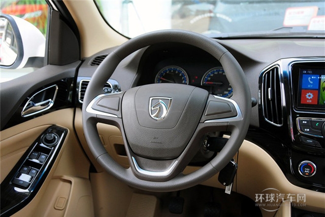 2014款 1.5L 手動舒適型 7座