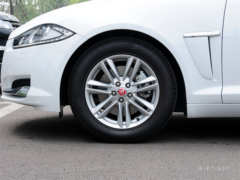 2015款XF 2.0T Sportbrake 風華版