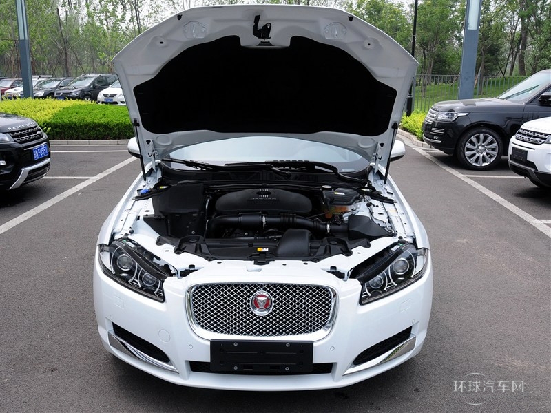 2015款XF 2.0T Sportbrake 風(fēng)華版