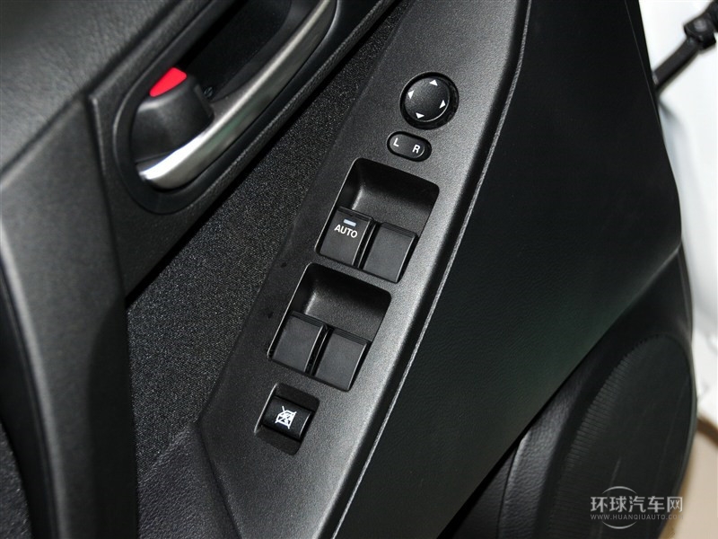 2015款 三廂 1.6L 自動(dòng)精英型