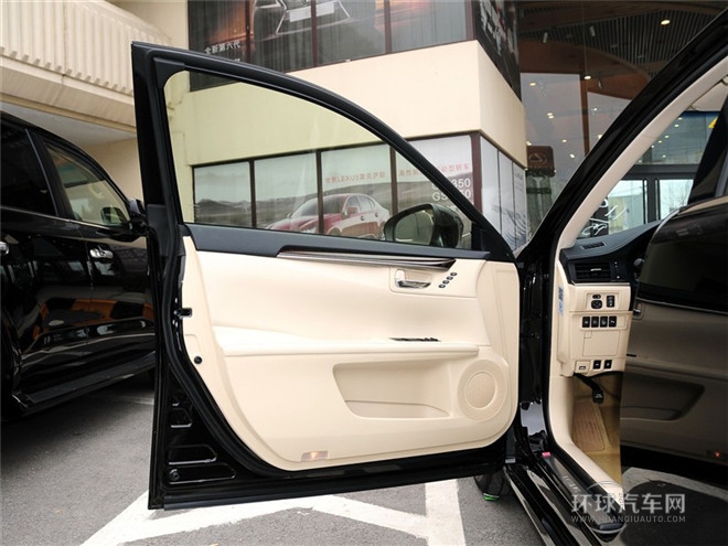 2014款 300h 舒適版