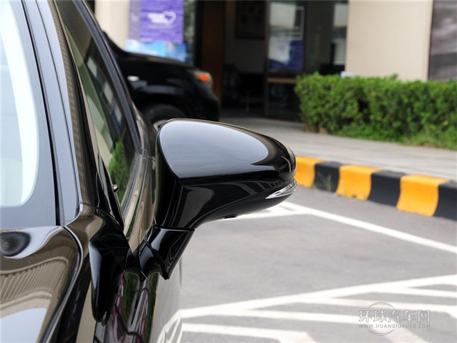 2014款 300h 舒適版