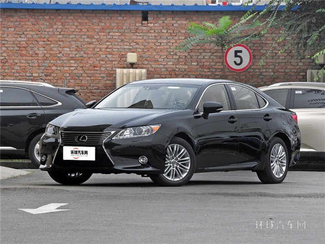 2014款 300h 舒適版