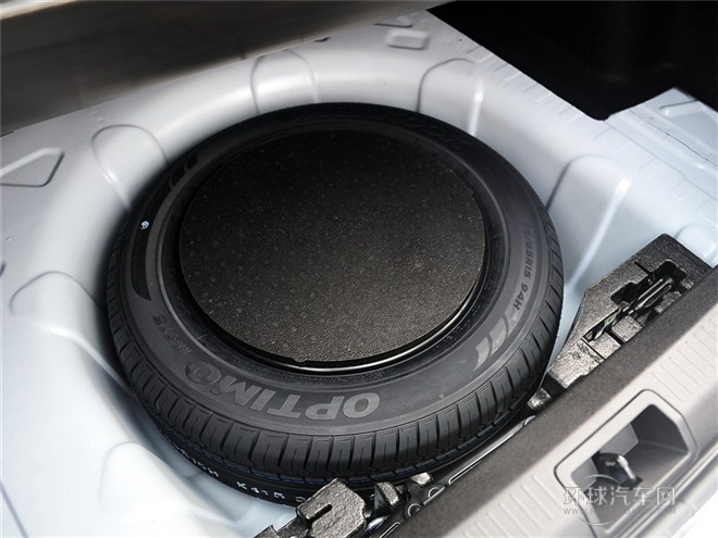 2015款 2.0L 時尚版