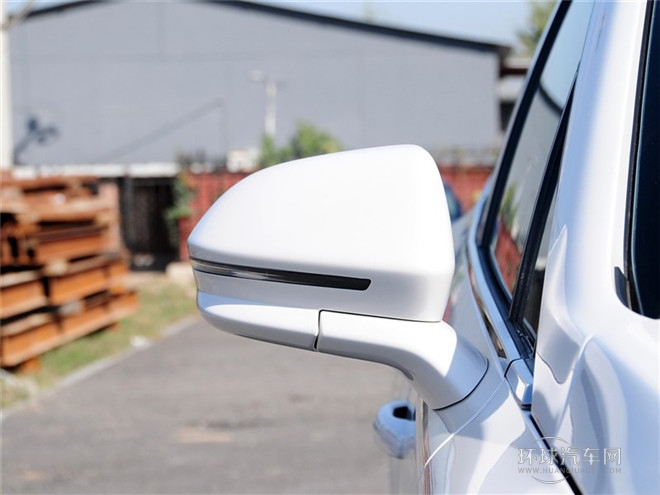 2014款 2.0T 四驅尊雅版