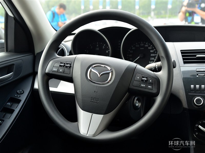 2015款 兩廂 1.6AT精英型