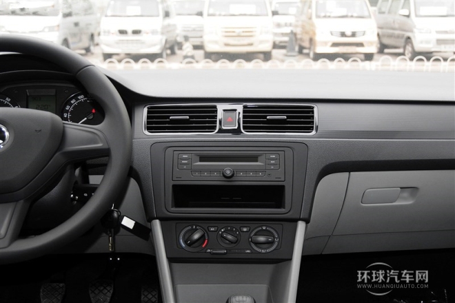 2015款 1.4L 手動樂選型