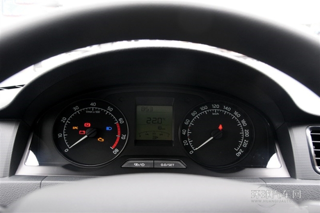 2015款 1.4L 手動樂選型