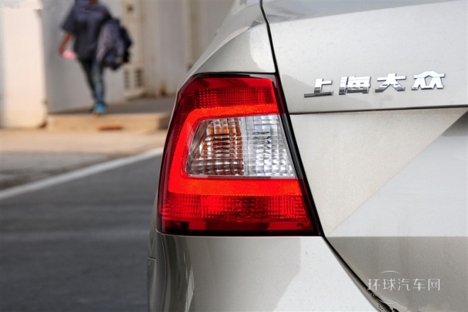 2015款 1.6L 手動智選型