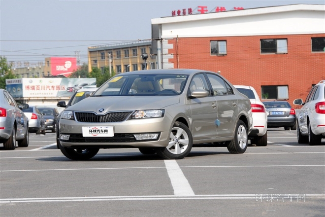 2015款 1.6L 手動智選型