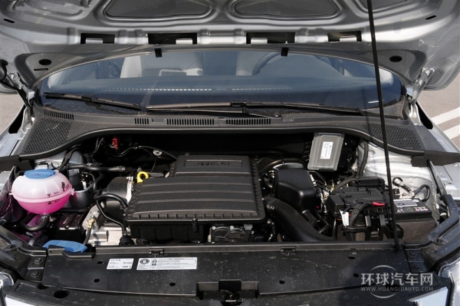 2015款 1.6L 自動智選型