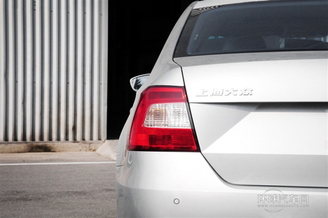 2015款 1.6L 自動智選型