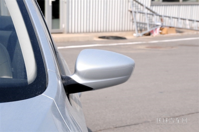 2015款 1.6L 自動智選型