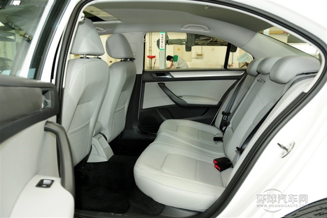 2015款 1.6L 自動(dòng)優(yōu)選型