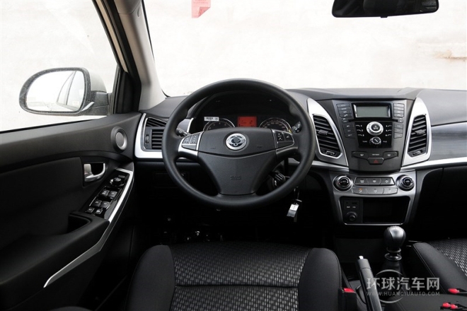 2015款 2.0L 兩驅(qū)手動(dòng)致純版