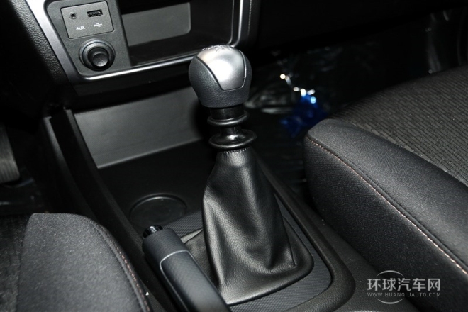 2015款 2.0L 兩驅(qū)手動致真版