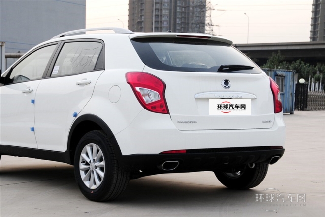 2015款 2.0L 兩驅手動致真版