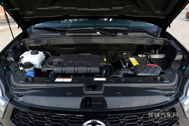 2015款 2.0L 兩驅自動致純版