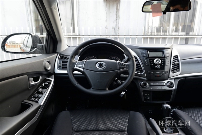 2015款 2.0L 兩驅(qū)自動(dòng)致純版