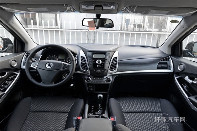 2015款 2.0L 兩驅(qū)自動(dòng)致純版